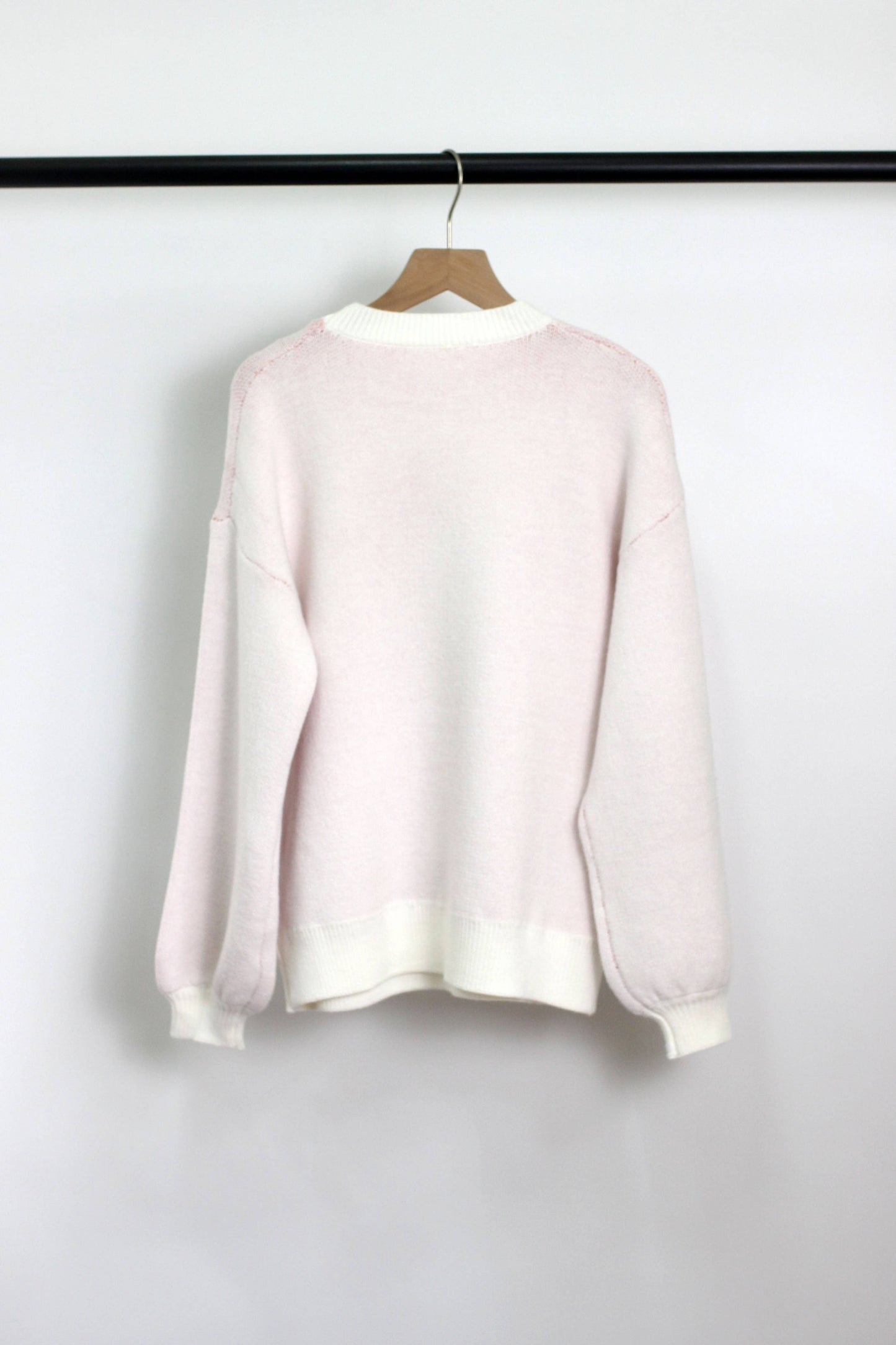 White Bow Pattern Acrylic Sweater – Soft & Chic