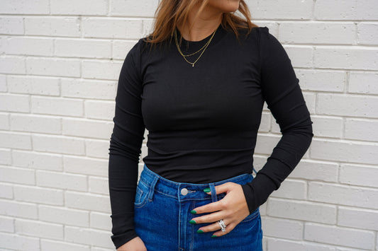 Classic Black Solid Color Ribbed Slim-Fit Long Sleeve Top